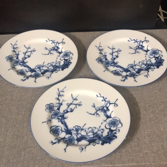 Blue Vases by The Haldon Group Plates - Picture 6 of 10